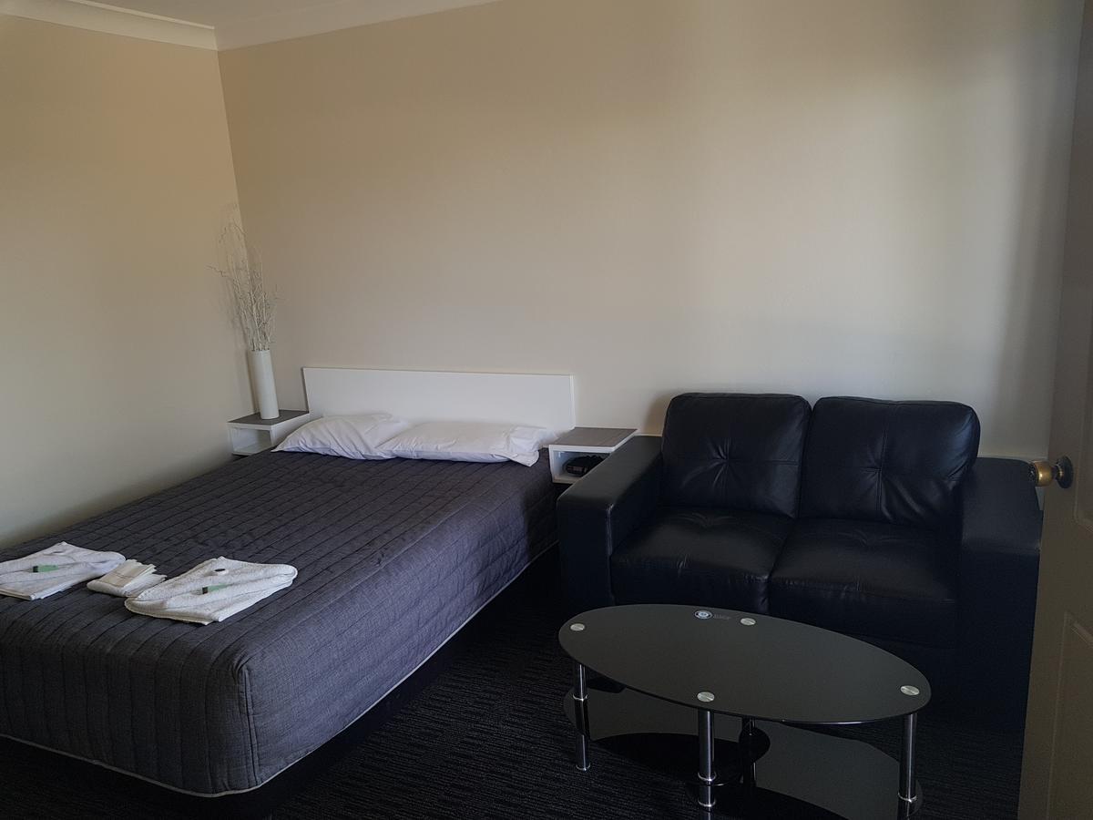 Goldfields Motel Blayney Bagian luar foto
