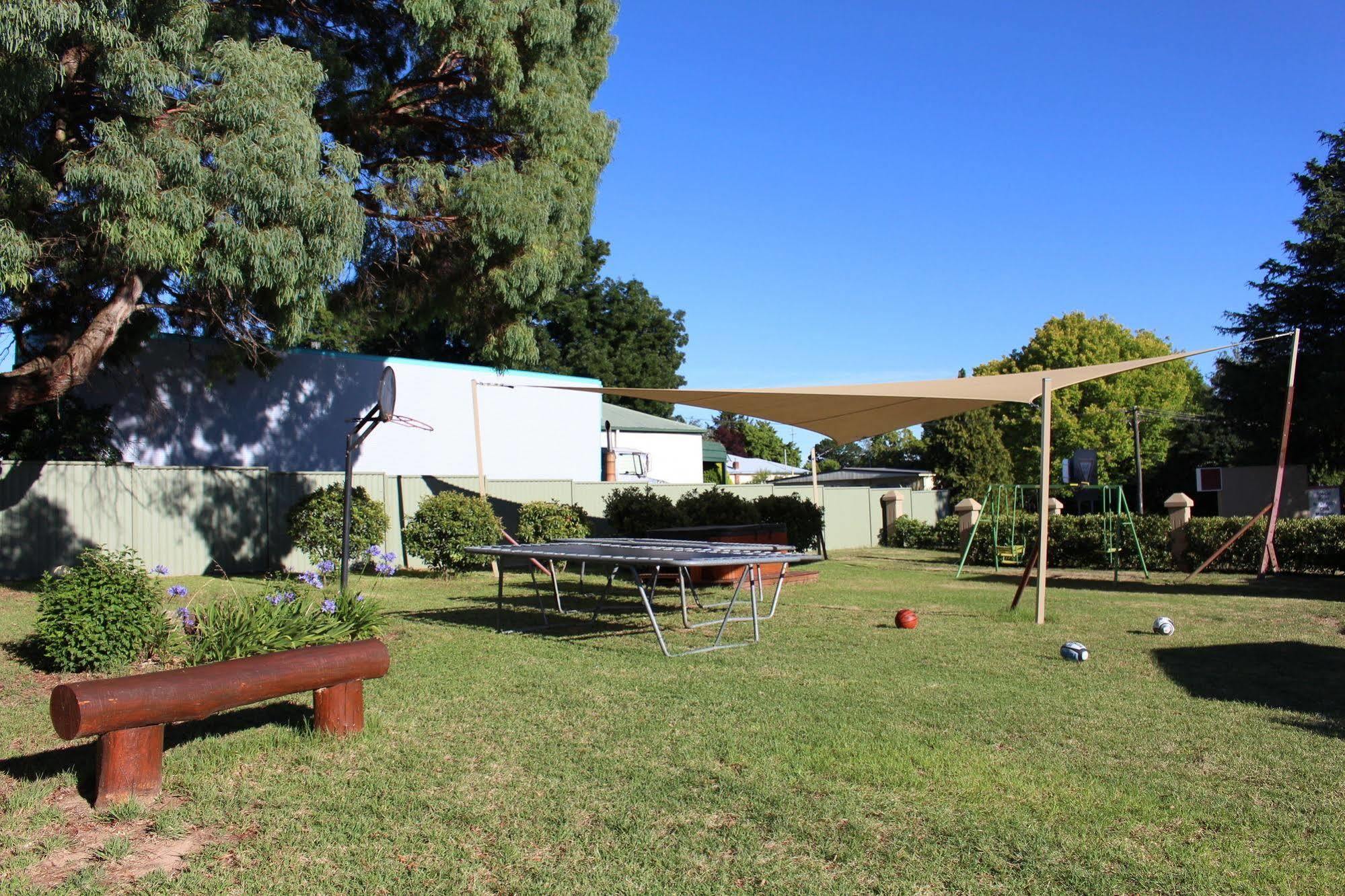 Goldfields Motel Blayney Bagian luar foto